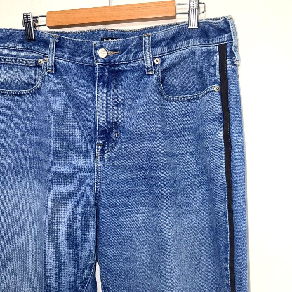 J.Crew Mid-Rise Relaxed Straight Jean with Suede Stripe - 31 - Picture 9 of 9